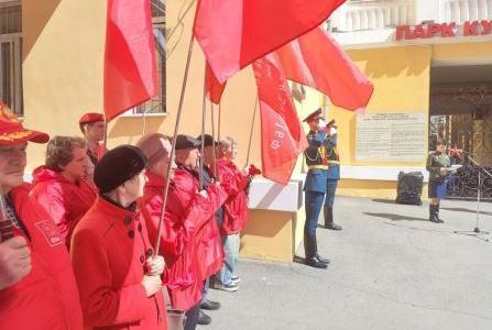 Забайкальский край. Торжественный митинг в Чите: помнить и чтить подвиг маршала Советского Союза Родиона Малиновского