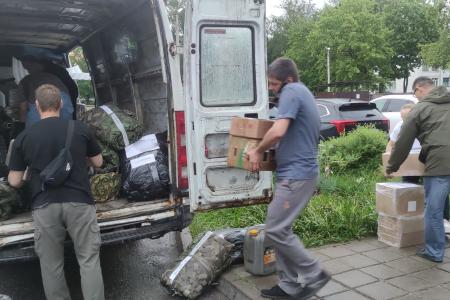 Новгородские коммунисты отправляют очередной конвой в зону СВО
