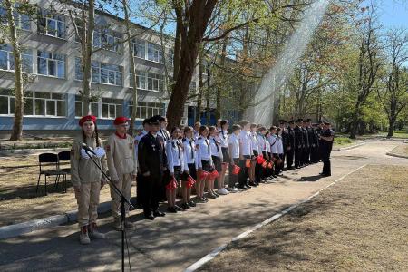 Запорожская область. Коммунисты приняли участие в высадке «Аллеи Памяти» на территории одной из крупнейших школ региона