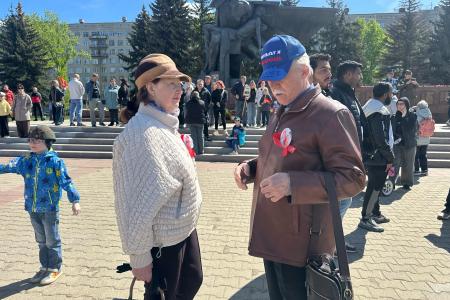 Над Костромой реет Красное Знамя! Костромские коммунисты провели праздничную акцию «Цвет Победы – Красный!»