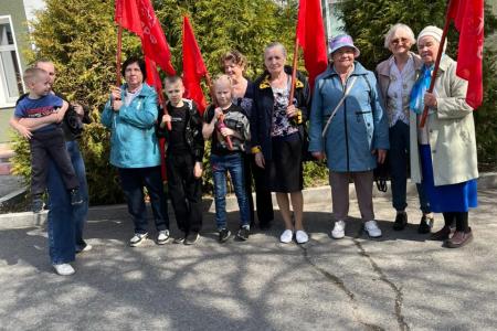 Красный Первомай коммунисты Томской области встретили ударным трудом