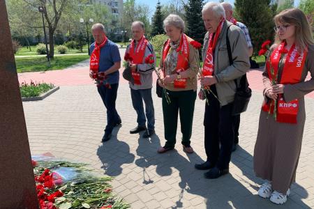 В Сталинграде и области накануне Великой Победы прошли возложения и памятные акции