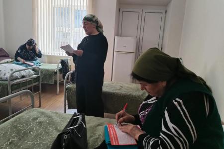 Кабардино-Балкария. На вопросы Народного референдума КПРФ отвечают отдыхающие центра социального обслуживания населения Эльбрусского района