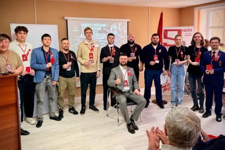 Первый слет коммунистов Кузбасса, посвященный 81-й годовщине Победы, прошел в Кемерове