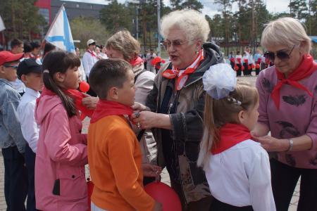 Республика Бурятия: Пионерия на марше!