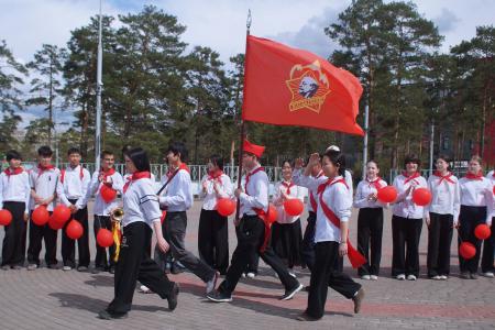Республика Бурятия: Пионерия на марше!