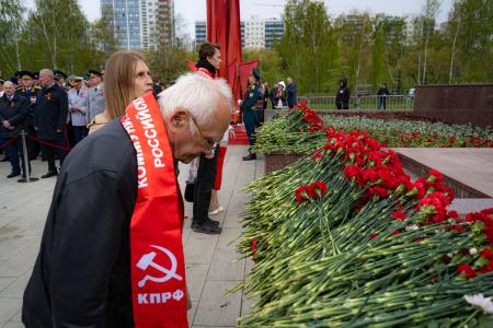 День Победы в Перми. Коммунисты приняли участие в общегородской церемонии возложения цветов