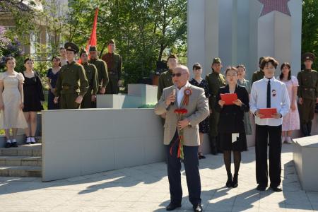 Первый секретарь Калмыцкого рескома КПРФ Николай Нуров выступил на митинге у мемориала «У войны не женское лицо»