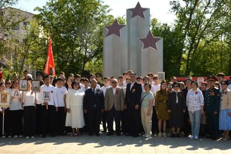 Первый секретарь Калмыцкого рескома КПРФ Николай Нуров выступил на митинге у мемориала «У войны не женское лицо»