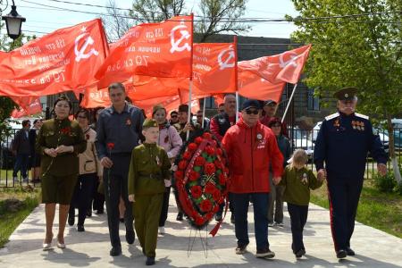 Коммунисты Калмыкии провели автопробег, посвященный 81-й годовщине Великой Победы