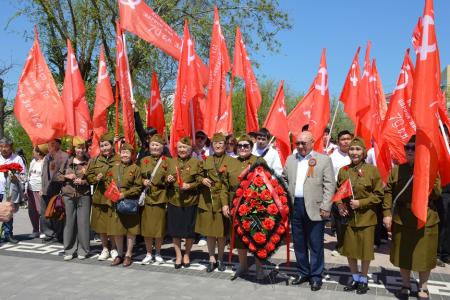 Коммунисты Калмыкии приняли участие в праздновании Дня победы