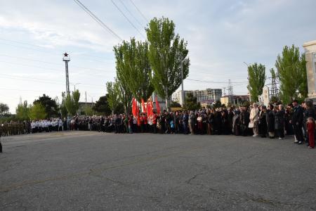В Дагестанском Каспийске состоялось торжественное открытие памятника Генералиссимусу Советского Союза Иосифу Сталину