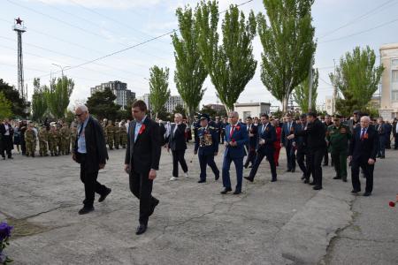 В Дагестанском Каспийске состоялось торжественное открытие памятника Генералиссимусу Советского Союза Иосифу Сталину