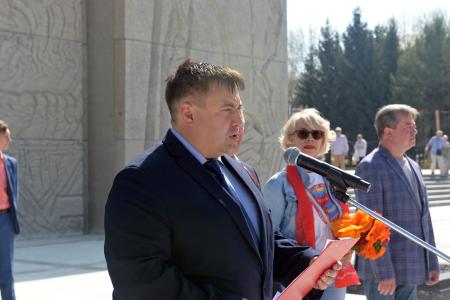 «Мир, труд, май»: в Новосибирске митингом и шествием отметили Международный день солидарности трудящихся