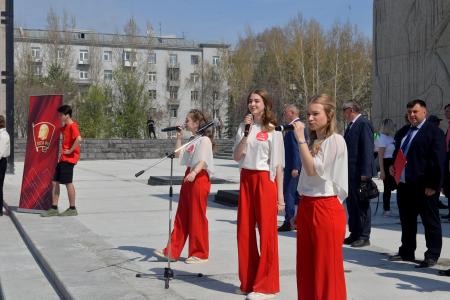 «Мир, труд, май»: в Новосибирске митингом и шествием отметили Международный день солидарности трудящихся