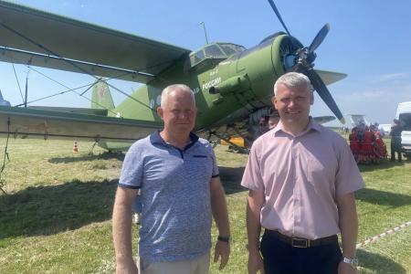 Выпускники Воронежского учебного авиационного центра отмечены благодарностями депутата Госдумы Сергея Гаврилова