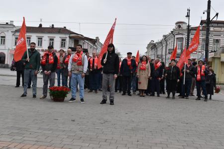 Коммунисты Северной Осетии отметили 1 мая