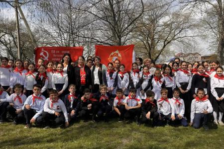 В Карачаево-Черкесии состоялся массовый прием в пионеры