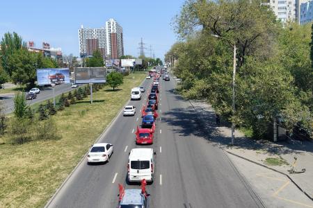 Красные Знамена на улицах донской столицы: в Ростове-на-Дону отметили 81-ю годовщину Победы советского народа в Великой Отечественной войне