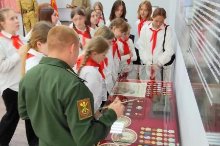 Забайкальский край: в День пионерии, наши юные пионеры получили незабываемый подарок!