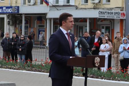 Над Орлом вновь Красное знамя «За Родину! За Сталина!»