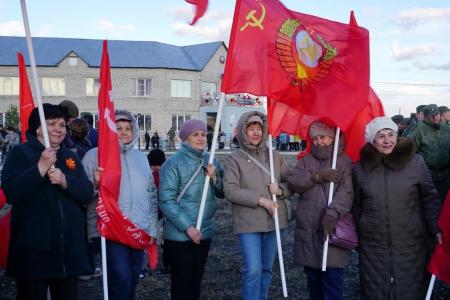 Забайкалье. В Приаргунске коммунисты встретили ретропоезд «Победа»