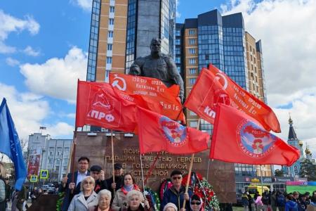 Бурятия: «Красное Знамя — символ Победы и единства»