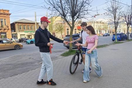 В Иванове коммунисты и комсомольцы вышли на «Красную улицу» в преддверии 81-й годовщины Великой Победы