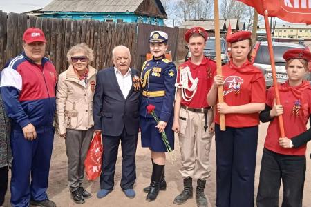 Бурятия: «Красное Знамя — символ Победы и единства»