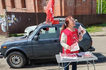 Ивановские коммунисты продолжили сбор подписей за народного кандидата в Госдуму
