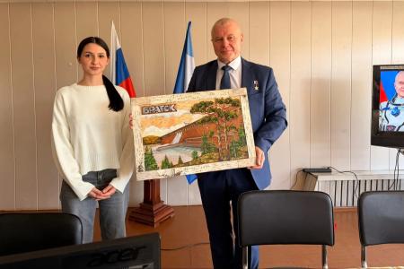 Герой России, летчик-космонавт Олег Новицкий в Иркутской области: Программа Победы продолжает великие традиции советской эпохи!