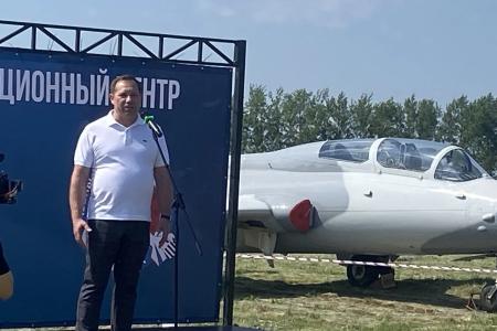 Выпускники Воронежского учебного авиационного центра отмечены благодарностями депутата Госдумы Сергея Гаврилова