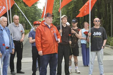 В Иванове состоялись мероприятия в честь 121-й годовщины Первого Совета и в поддержку III Международного антифашистского форума