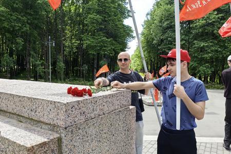 В Иванове состоялись мероприятия в честь 121-й годовщины Первого Совета и в поддержку III Международного антифашистского форума