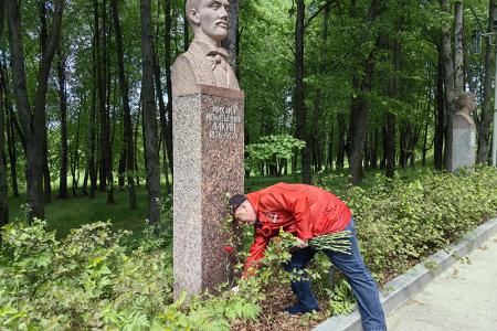 В Иванове состоялись мероприятия в честь 121-й годовщины Первого Совета и в поддержку III Международного антифашистского форума