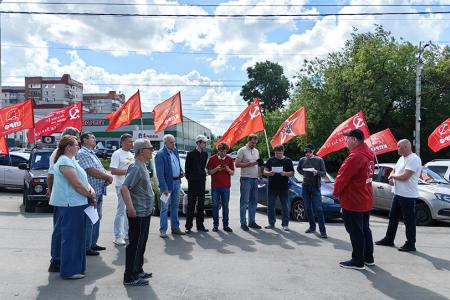 В Иванове состоялись мероприятия в честь 121-й годовщины Первого Совета и в поддержку III Международного антифашистского форума