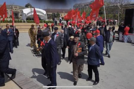 Парад в Дербенте. В Дагестане продолжаются празднования международного дня солидарности трудящихся – 1 мая