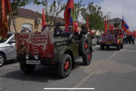 Парад в Дербенте. В Дагестане продолжаются празднования международного дня солидарности трудящихся – 1 мая