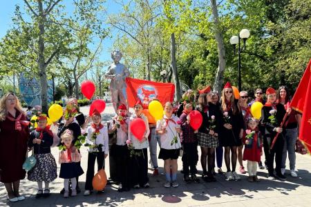 В Севастополе отметили 104-ю годовщину создания Всесоюзной пионерской организации им. В.И. Ленина