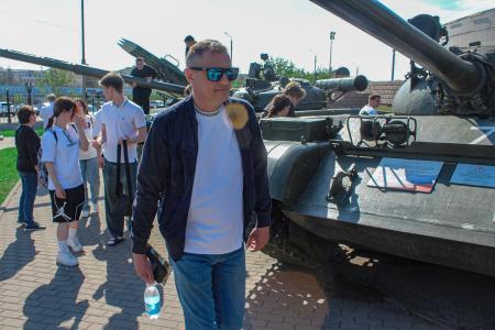 Воронежские депутаты от КПРФ организовали поездку студентов в Тульский государственный музей оружия
