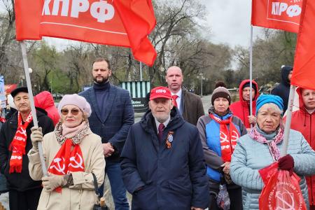 Красный первомай в Тюмени