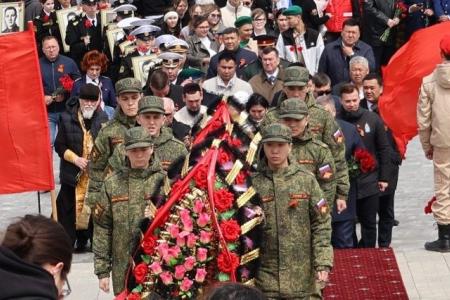 Коммунисты Калмыкии приняли участие в торжественном мероприятии