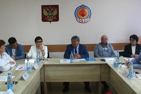 Первый секретарь Калмыцкого рескома партии Николай Нуров принял участие в заседании круглого стола  «Калмыкия – место силы»