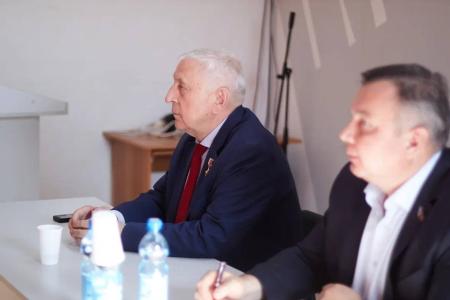 Амурская область. В Благовещенске прошла встреча Николая Харитонова с активом КПРФ