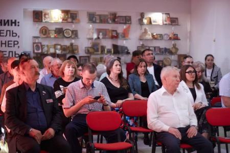 Амурская область. В Благовещенске прошла встреча Николая Харитонова с активом КПРФ