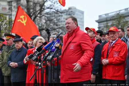 Г.А. Зюганов на Первомайской акции в Москве: Солидарность трудового народа – это главное оружие тех, кто борется за мир, справедливость и подлинную свободу!