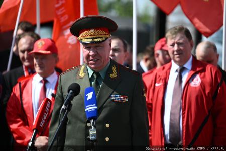 КПРФ - фронту. 14 мая отправлен 154-й гуманитарный конвой КПРФ