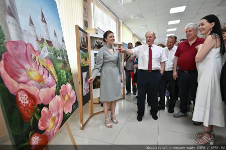 Под знаком пчелы — с Геннадием Зюгановым: экология, мёд и продовольственная безопасность