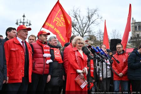 Г.А. Зюганов на Первомайской акции в Москве: Солидарность трудового народа – это главное оружие тех, кто борется за мир, справедливость и подлинную свободу!