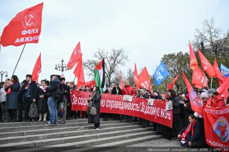 Г.А. Зюганов на Первомайской акции в Москве: Солидарность трудового народа – это главное оружие тех, кто борется за мир, справедливость и подлинную свободу!